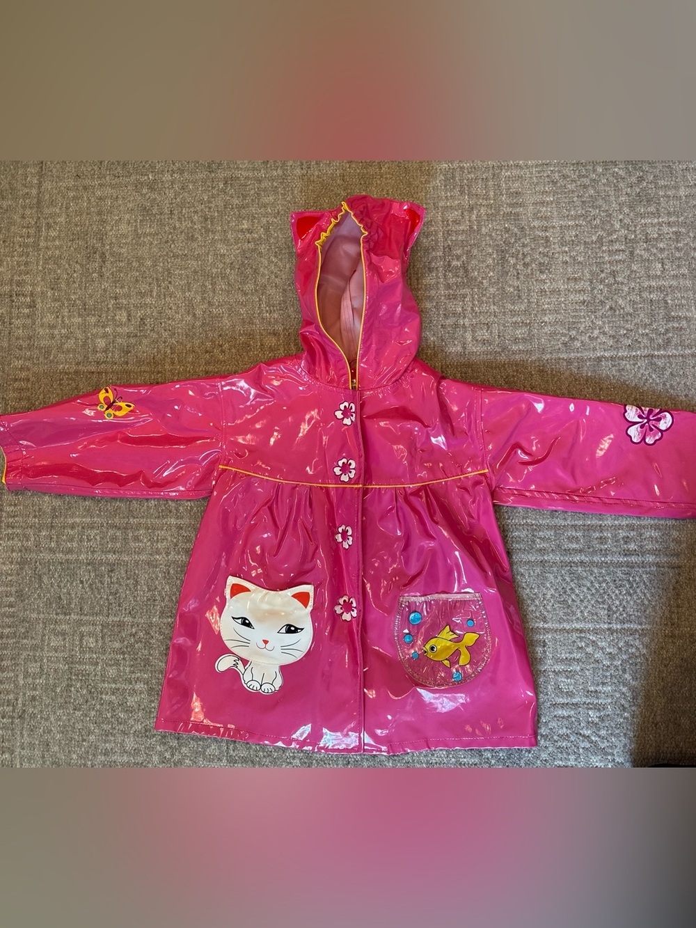 Kidorable kitty raincoat size 4T